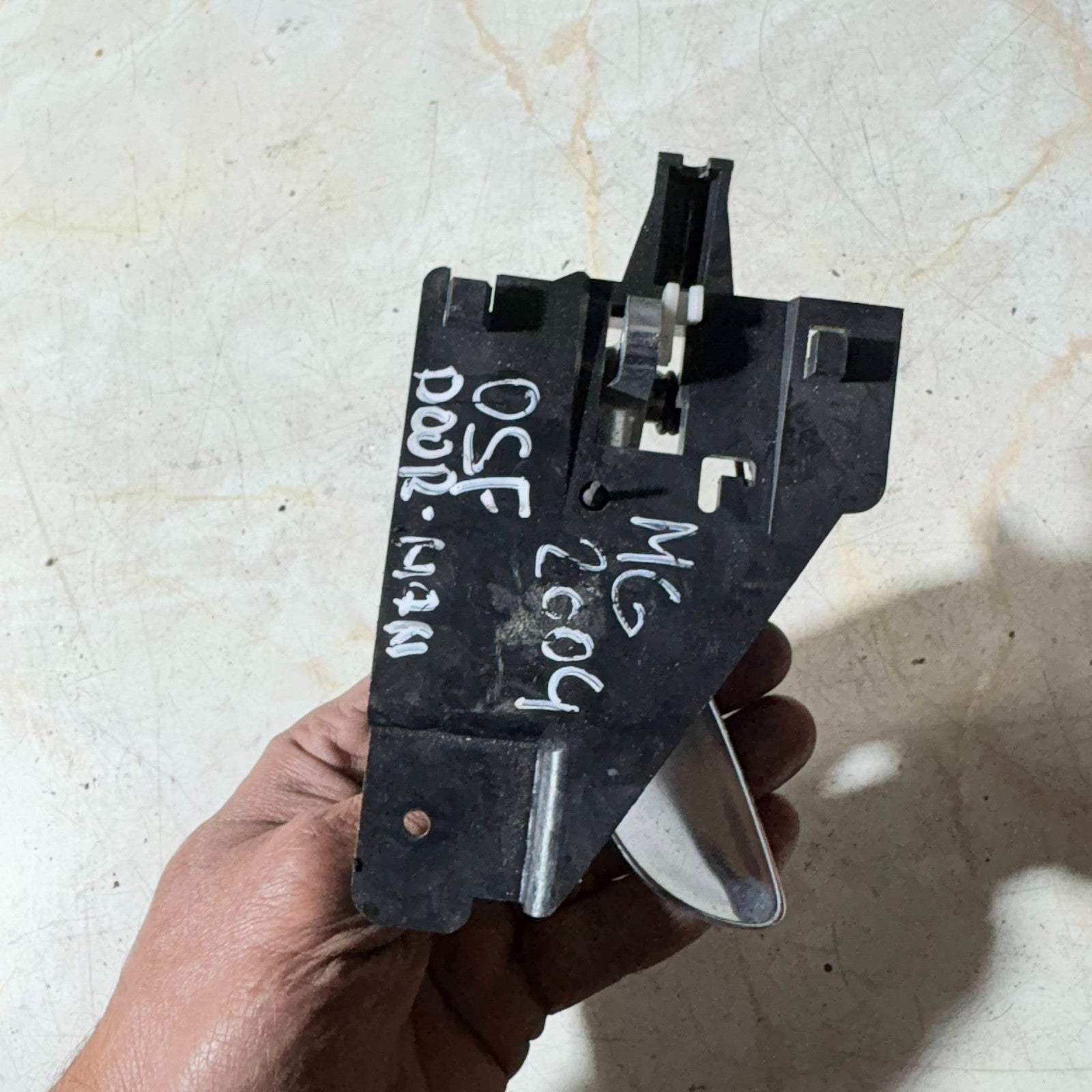 Right Driver Side Front Inner Door Handle for MG 2004