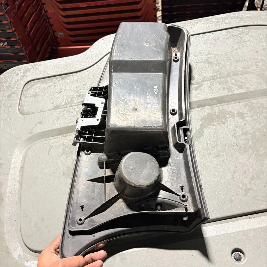 IVECO Daily Mk3 2000-2005 RHD Lockable Dashboard Glove Box 500336593