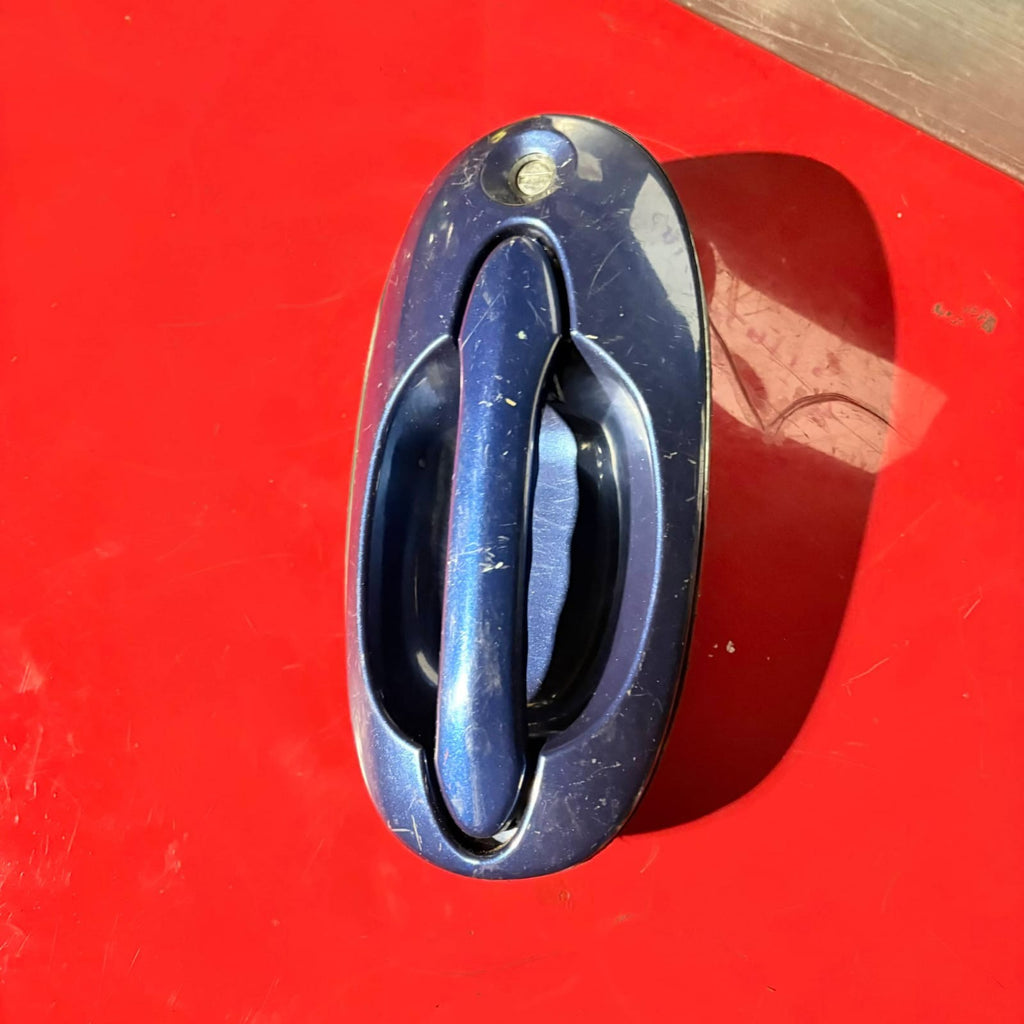 Door Handle For 2004 Kia CARNIVAL Front Passenger Side Plastic K53A58410