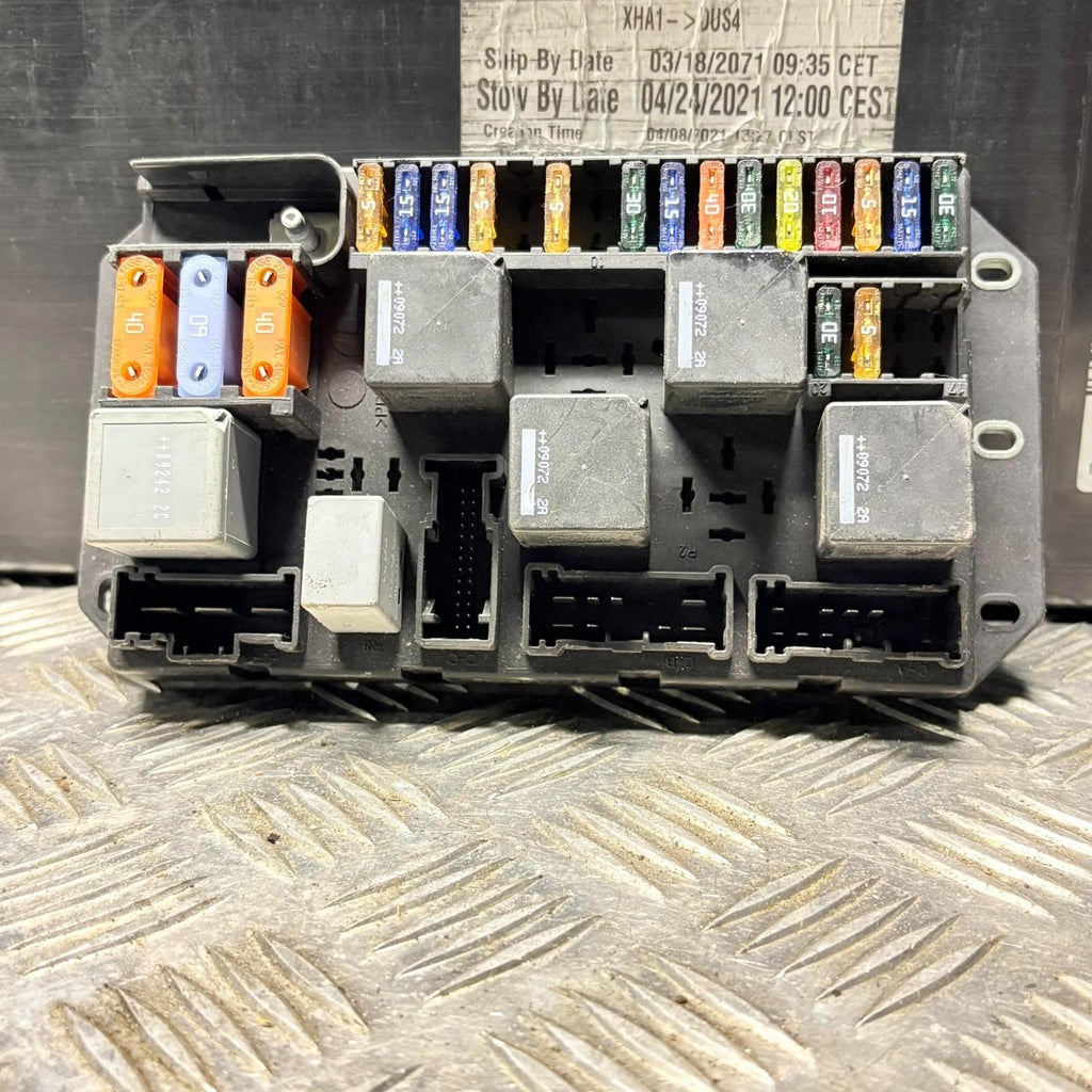 Land Rover Range Rover Fuse Box 519392021 2010