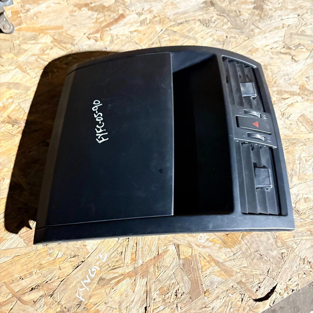 Mazda 6 GH 2008?2012 Interior Centre Console Air Vents Hazard Switch Clock