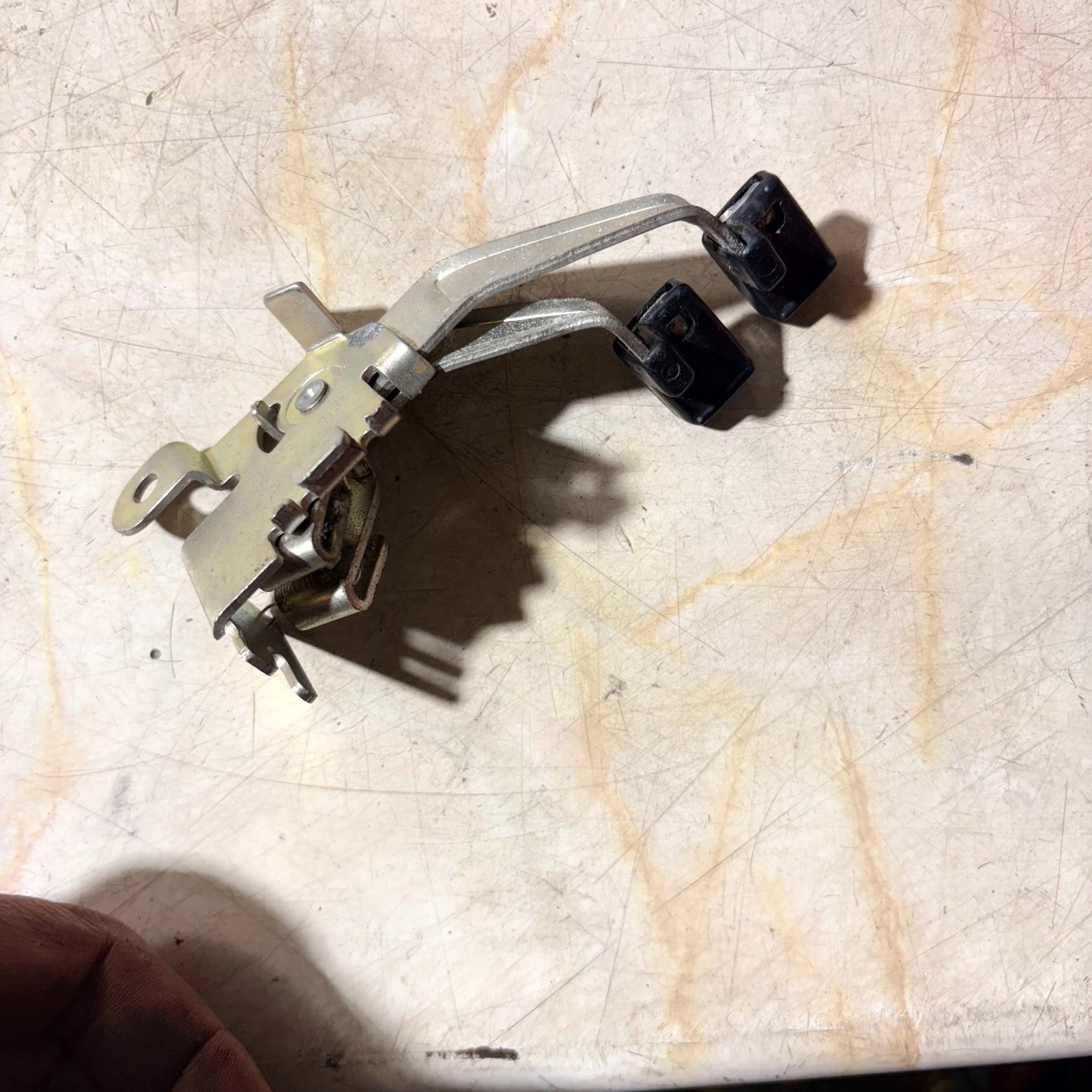 SUZUKI LEVER FUEL LID and BONNET OPENER