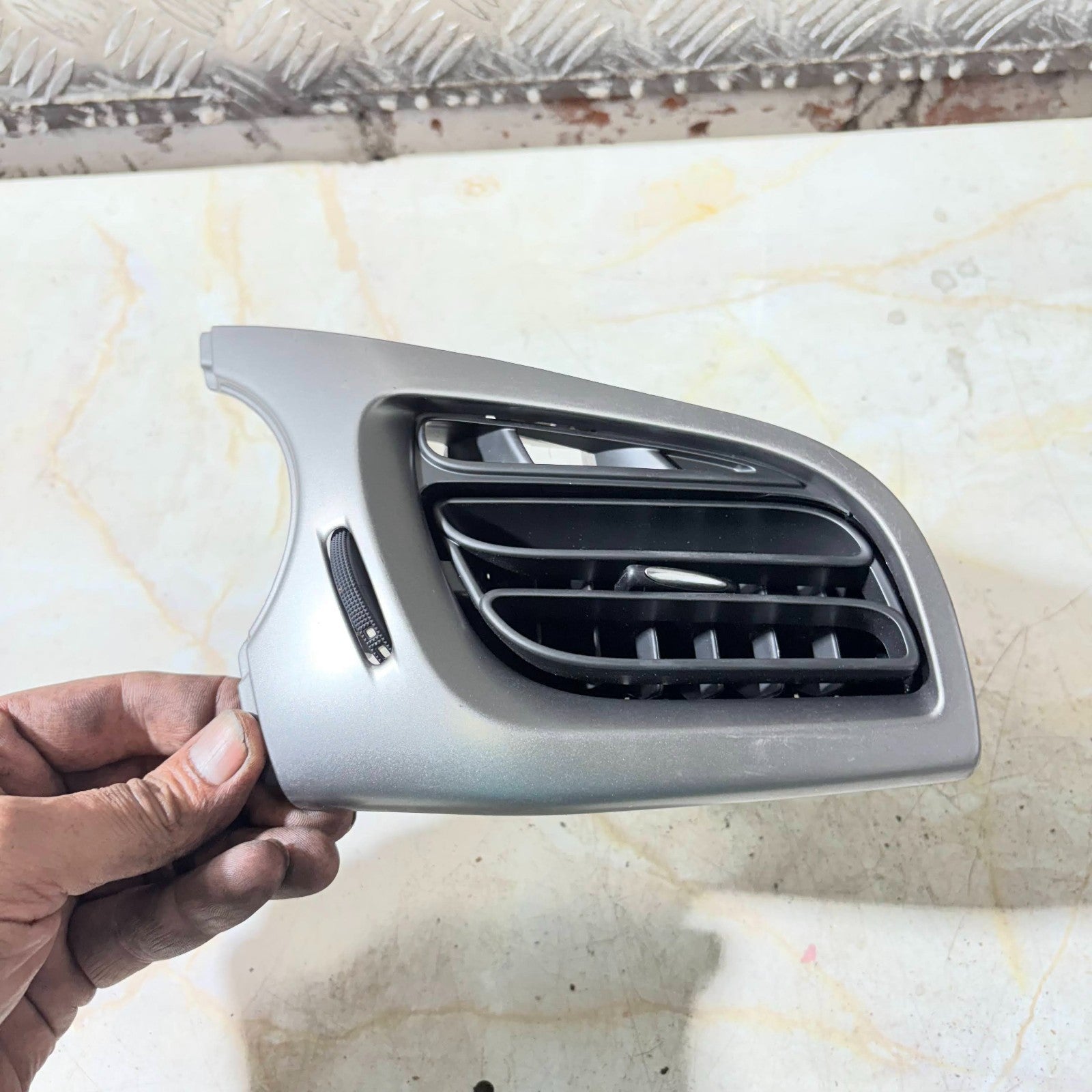 CITROEN DS3 Mk1 2017 Right Driver Side Vents A1092113