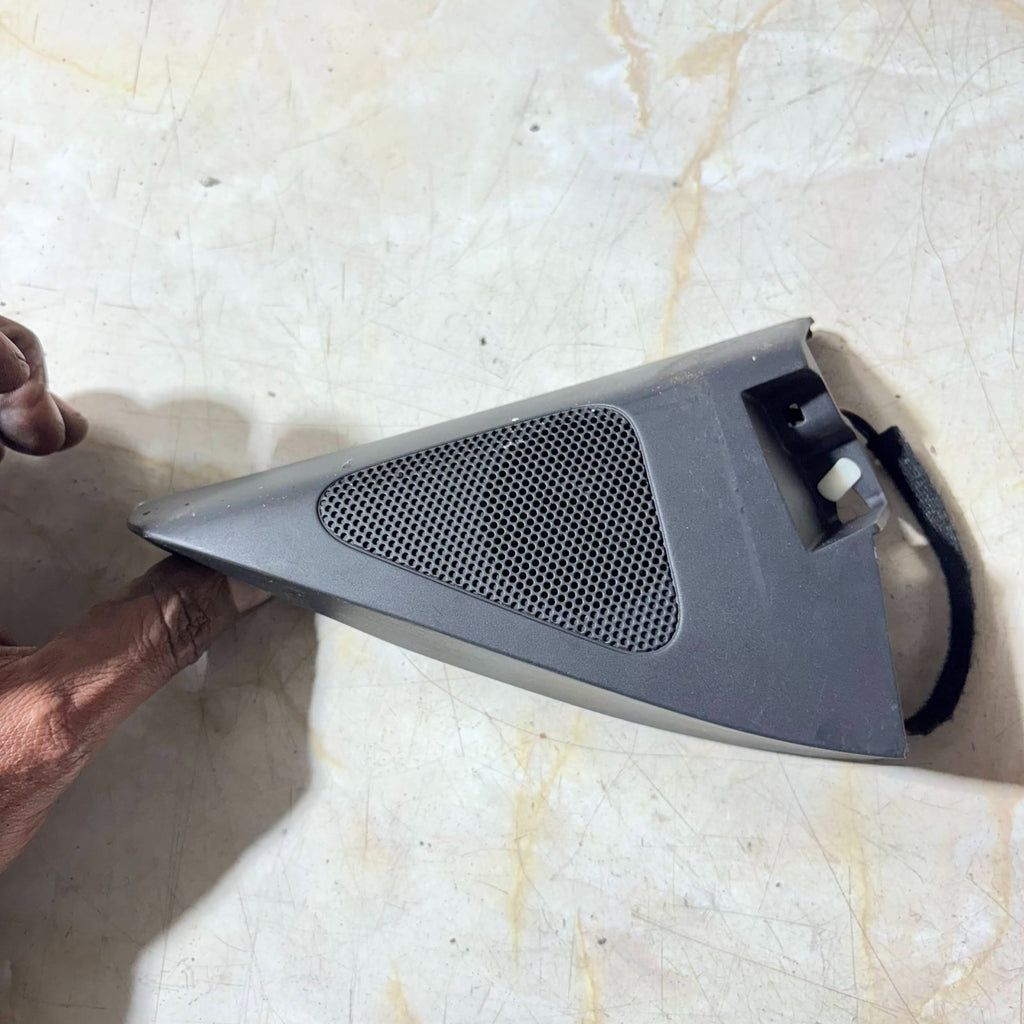 VW Tiguan 5N Mk1 Right Front Door Tweeter Speaker 5N0035412A 2007-2016