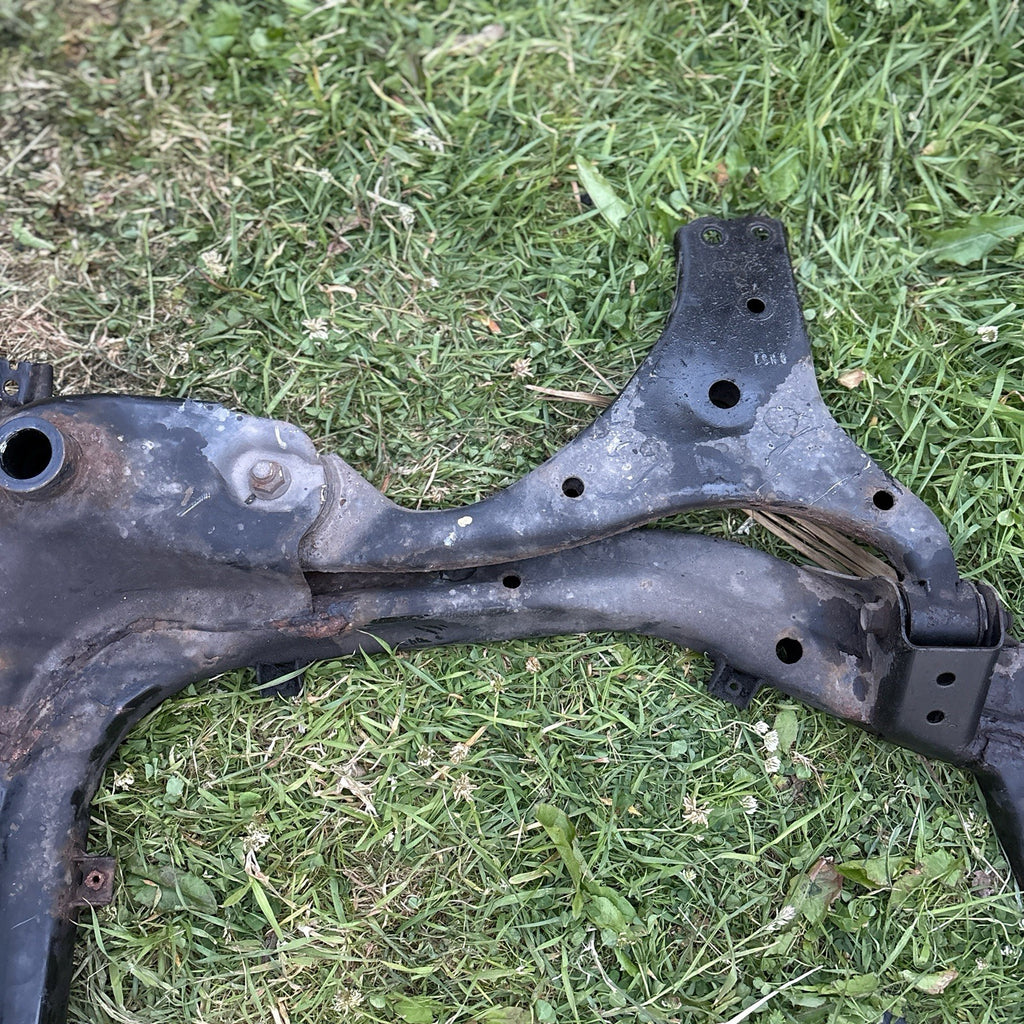 HYUNDAI i30 MK1 2007-2011 FRONT AXLE SUBFRAME CROSSMEMBER BEAM 62405-1H020