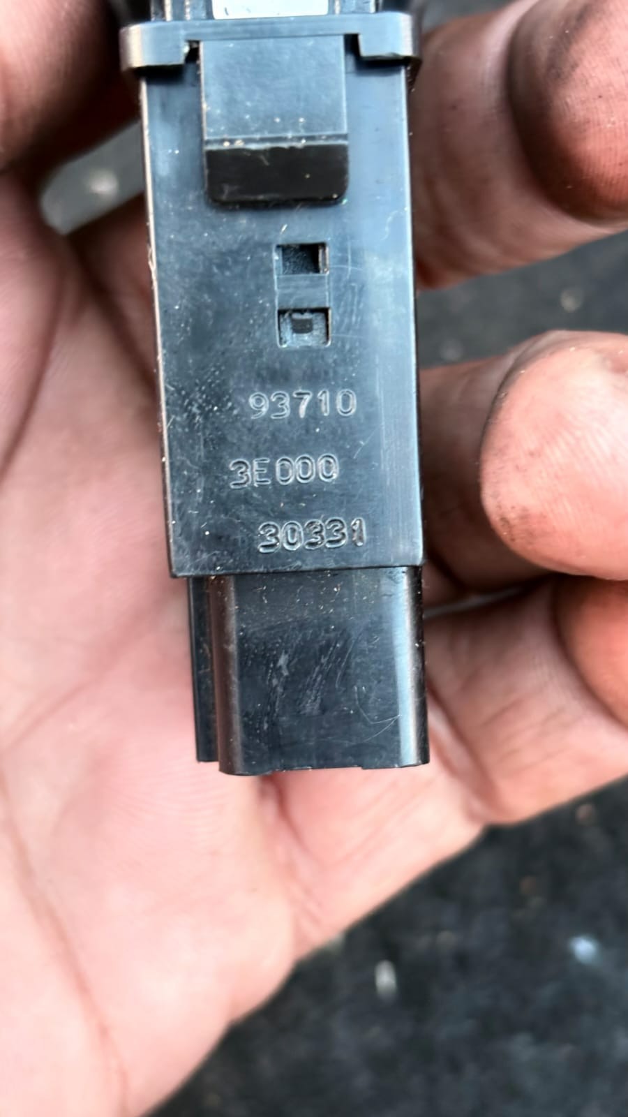 Hyundai Accent Demist switch KIA
