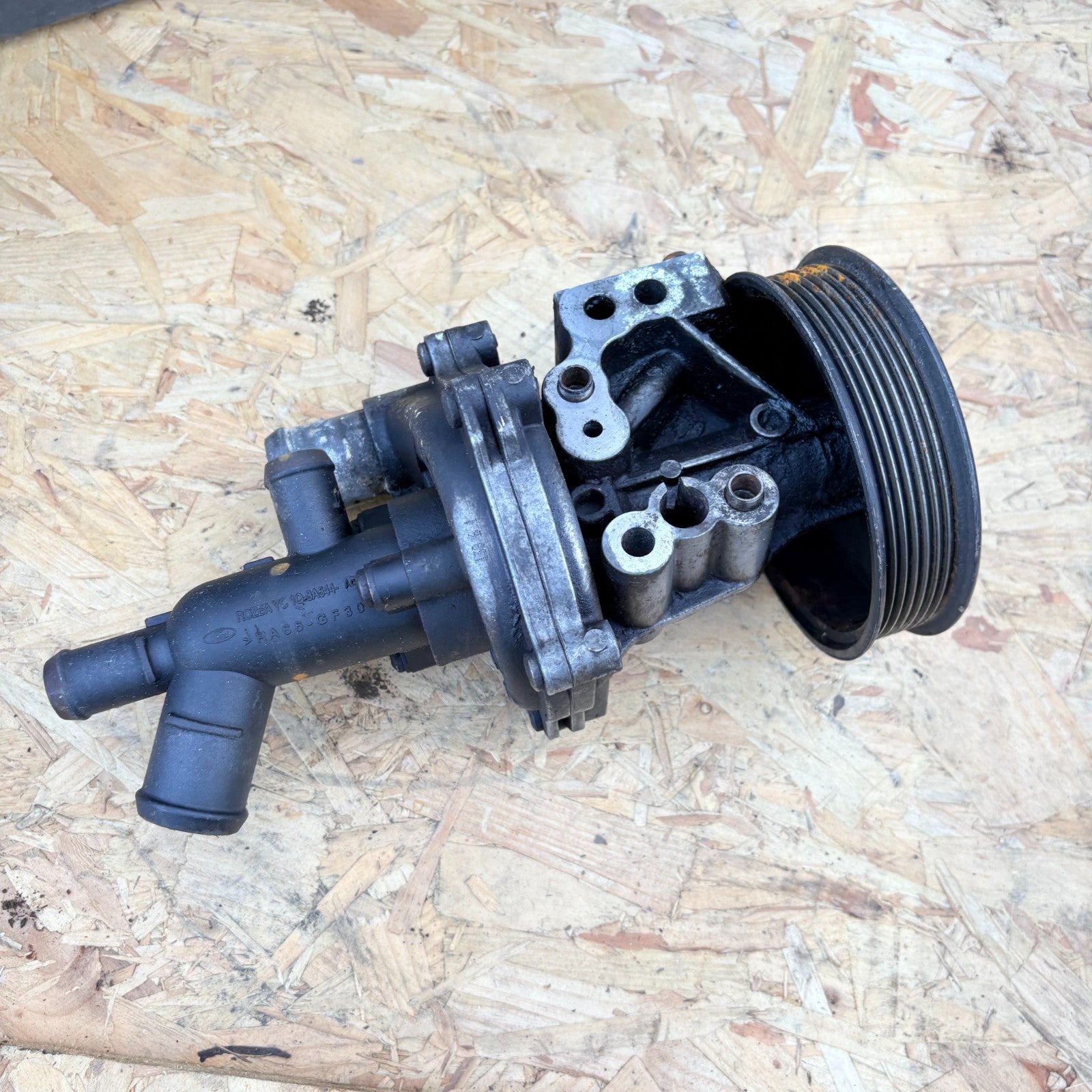 FORD TRANSIT MK6 MK7 00-11 2.0 2.4 TDCI POWER STEERING PAS & WATER PUMP ASSEMBLY