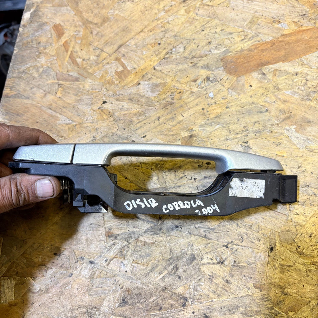 TOYOTA COROLLA DOOR HANDLE EXTERIOR REAR DRIVER SIDE 242304 2004-2009