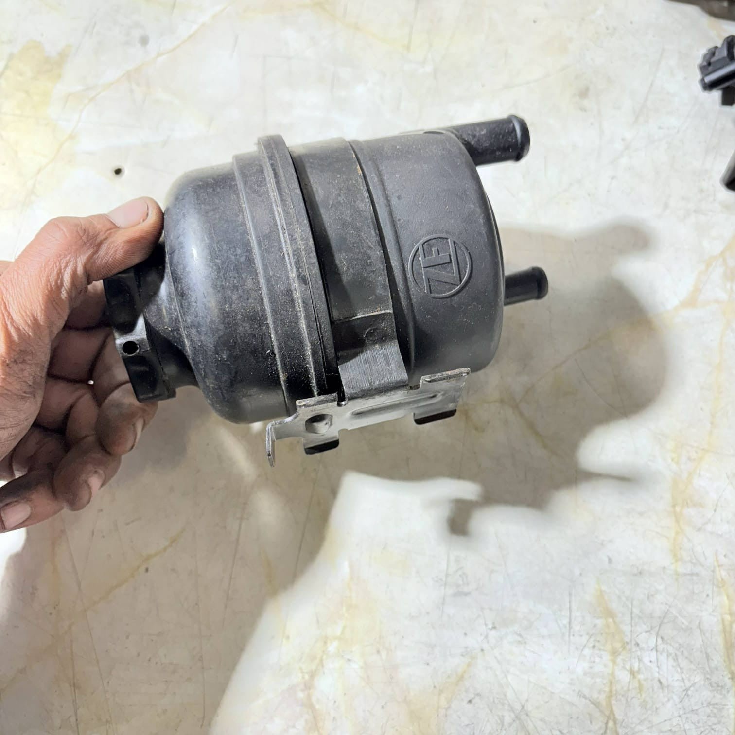 Mini Lti (Ltc) Tx4 Pas Reservoir Fluid Tank 3241-1097 Mk1 2.5 Diesel 2003