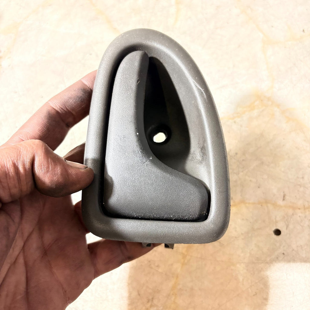 RENAULT SCENIC MK1 OSF INTERIOR DOOR HANDLE 7700415975 1999-2003