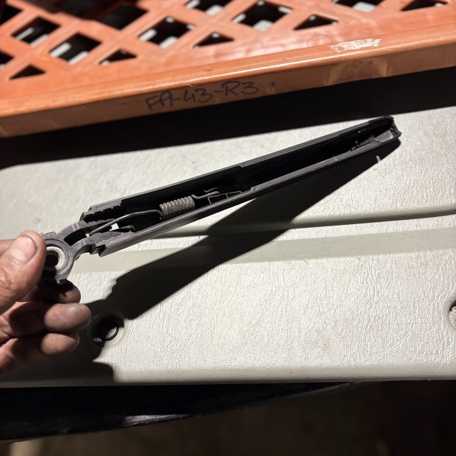 VOLKSWAGEN POLO REAR WIPER ARM 2016