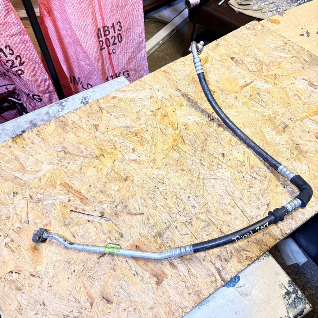 Ssangyong Tivoli air con pipe 68610-35000 2017