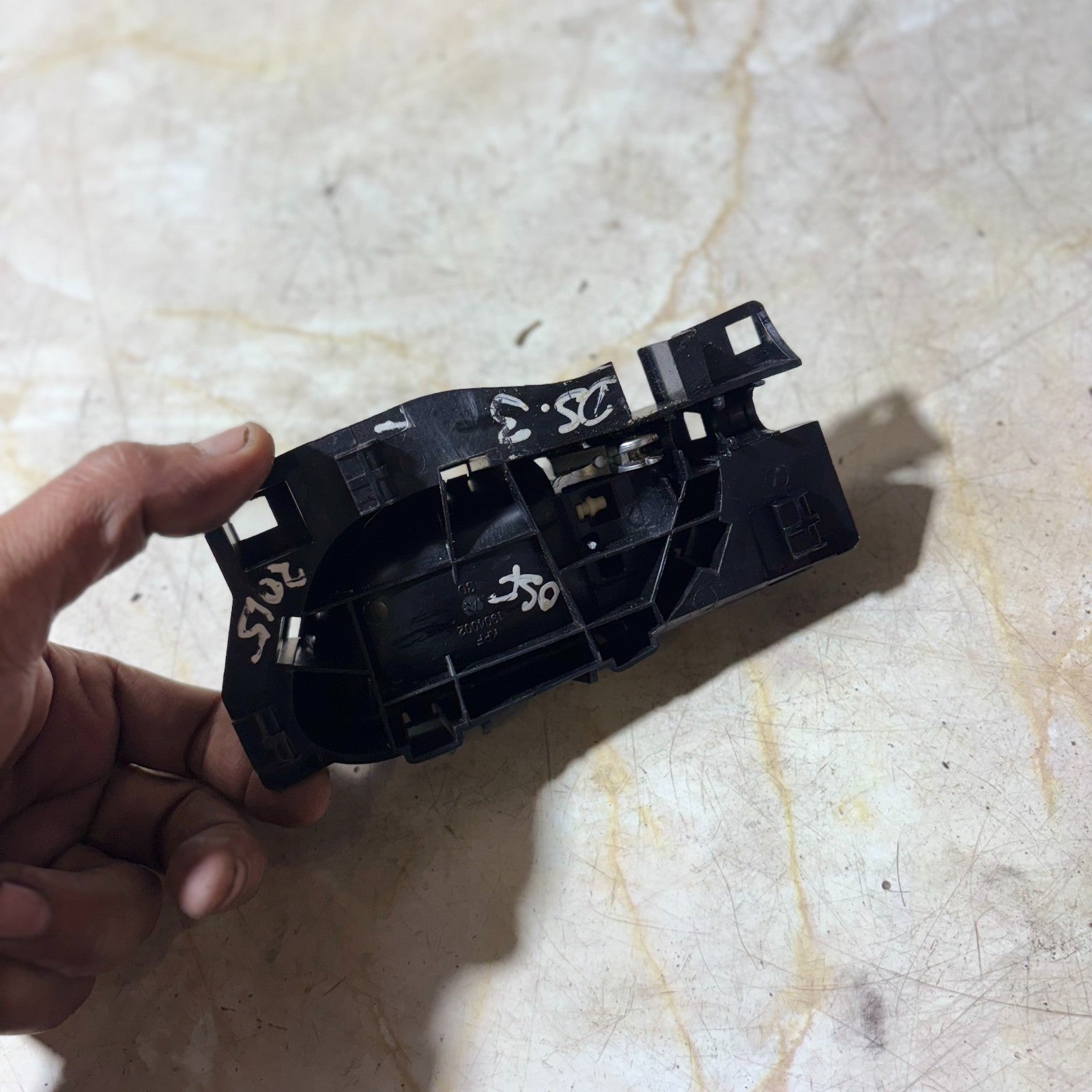 CITROEN DS3 DRIVERS RIGHT FRONT DOOR HANDLE INTERIOR 1904002 2011 TO 2018