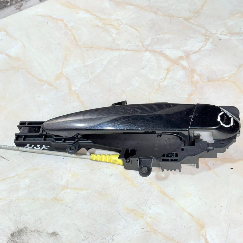 BMW 118D DOOR HANDLE (N/S/F) DRIVERS EXTERIOR 2011