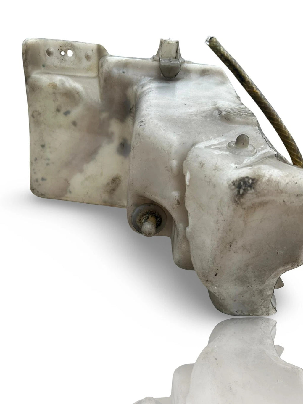 Mercedes-Benz C-CLASS 1995 Windshield Washer Reservoir tank W202 AND PUMP
