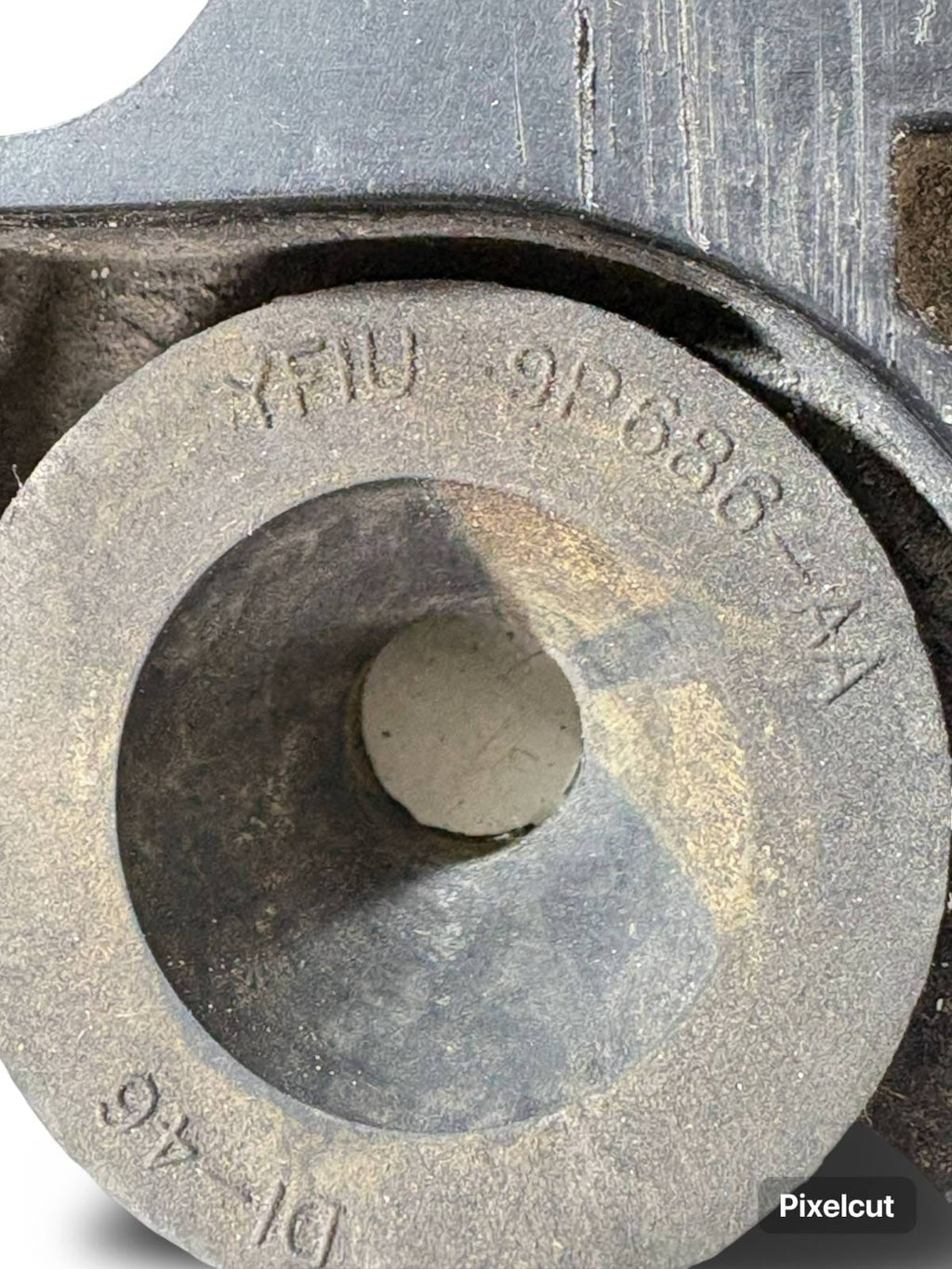 FORD/LAND ROVER Air Cleaner Mount YF1U-9P686-AA