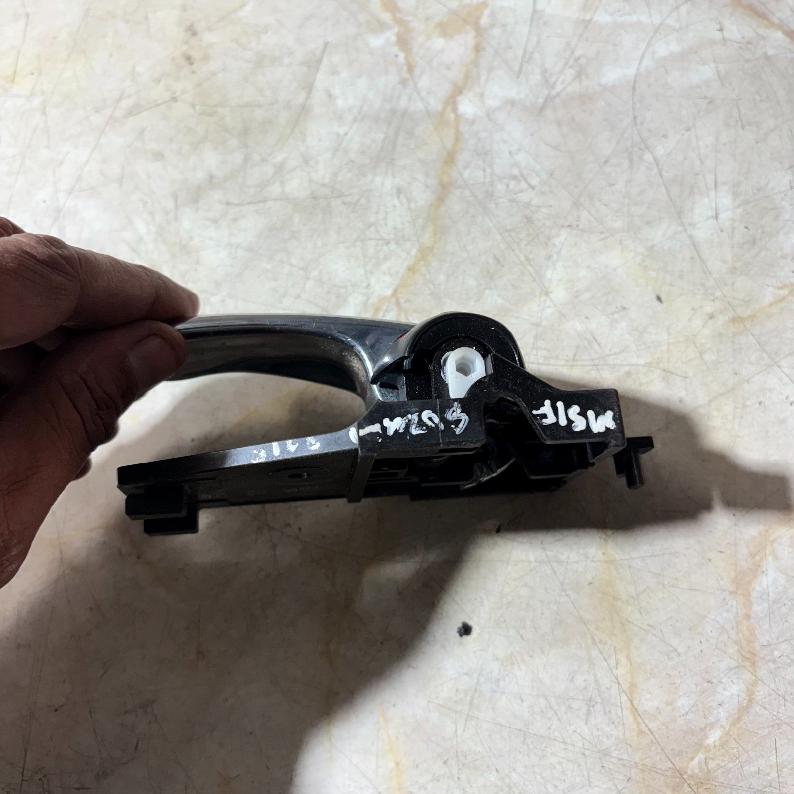 FRONT LEFT PASSENGER SIDE INNER DOOR HANDLE FOR SUZUKI S-CROSS 2016-2021