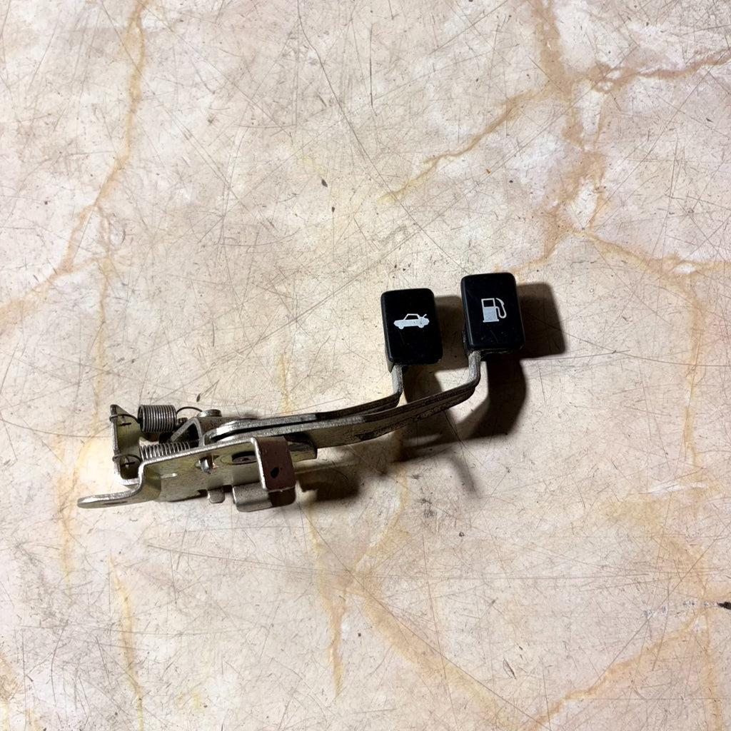 SUZUKI LEVER FUEL LID and BONNET OPENER