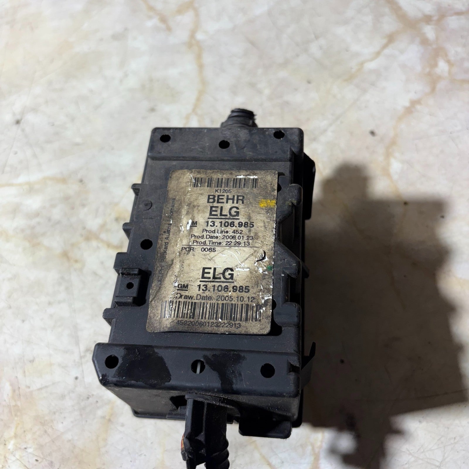 VAUXHALL COMBO CORSA 2001-2011 FUSE BOX 13106985