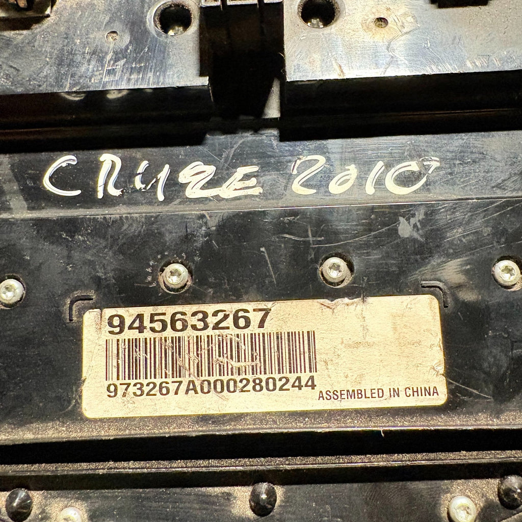 Chevrolet Cruze 2009-2012 CD Radio Control Switch 94563267