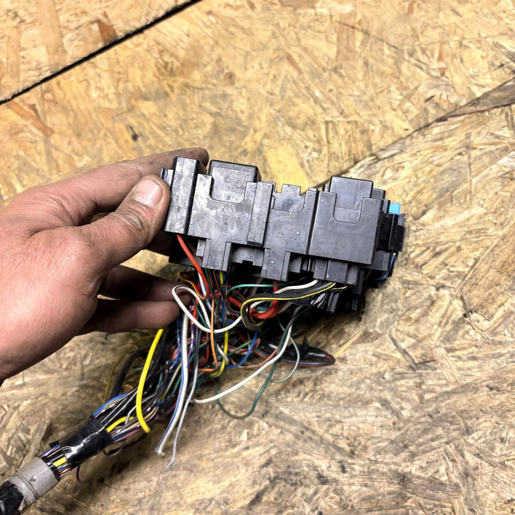 Mazda 2 Mk2 DE 2008-2013 Under Bonnet Engine Bay Fuse & Relay Box 5904-3W