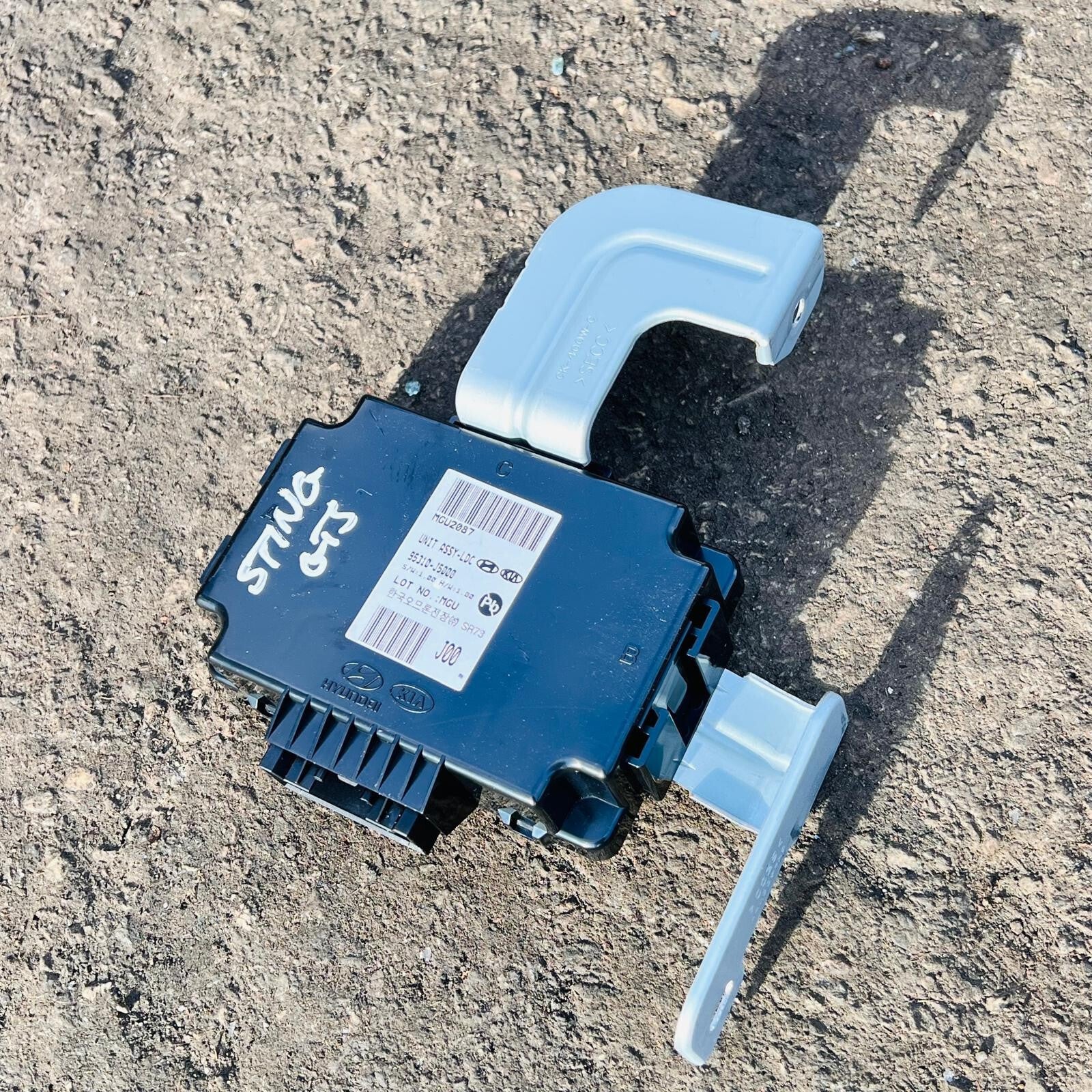 KIA STINGER CK GTS 3.3 V6 PETROL ELECTRONIC CONTROL MODULE UNIT 95300-J5900
