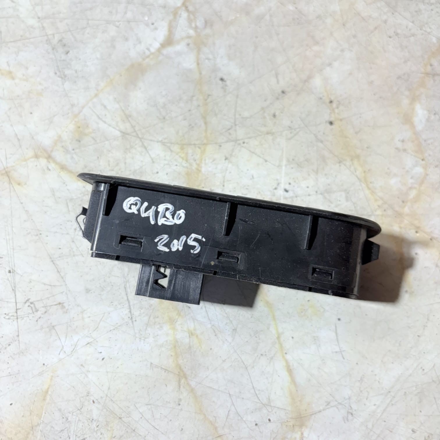 2015 Alfa Romeo Mito MK1 3 Droos Fog Light Control Switch Fait B569