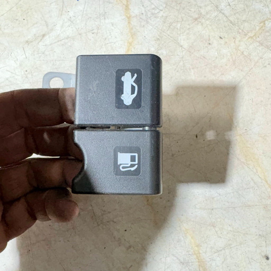 Nissan Cube Bonnet & Fuel Flap Release Switch Button