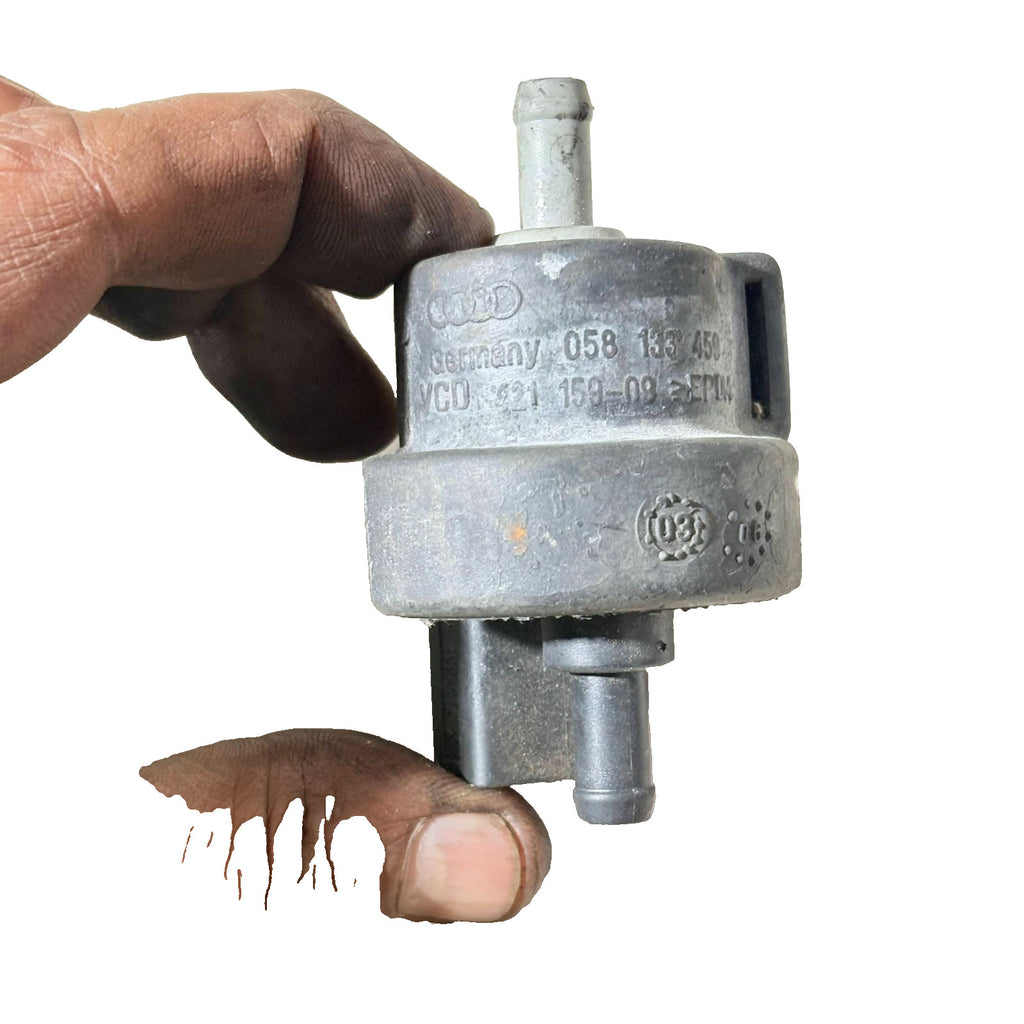 VW Golf Mk5 2003?2008 Vacuum Valve 058133450
