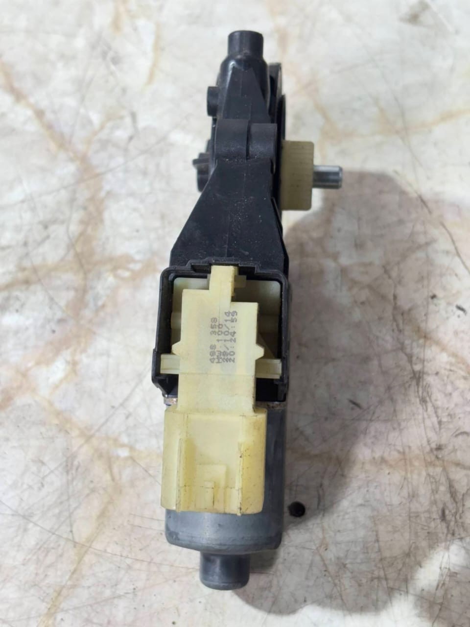 FORD FIESTA2 MK7.5 NSR PASSENGER SIDE FRONT ELECTRIC WINDOW MOTOR 8A61-14A389-B