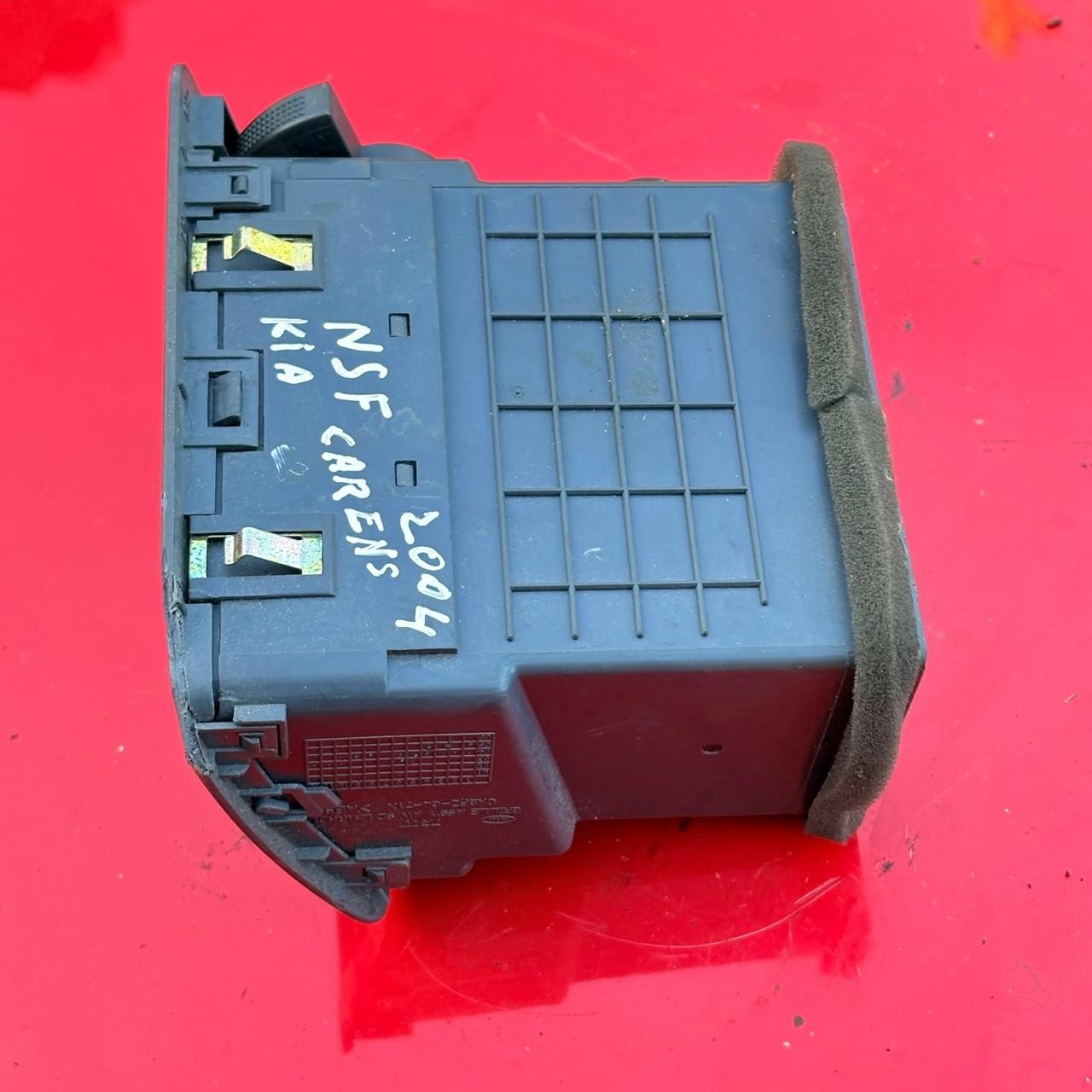 KIA CARENS MK1 DASHBOARD AIR VENTS NSF PASSENGER 1999-2005