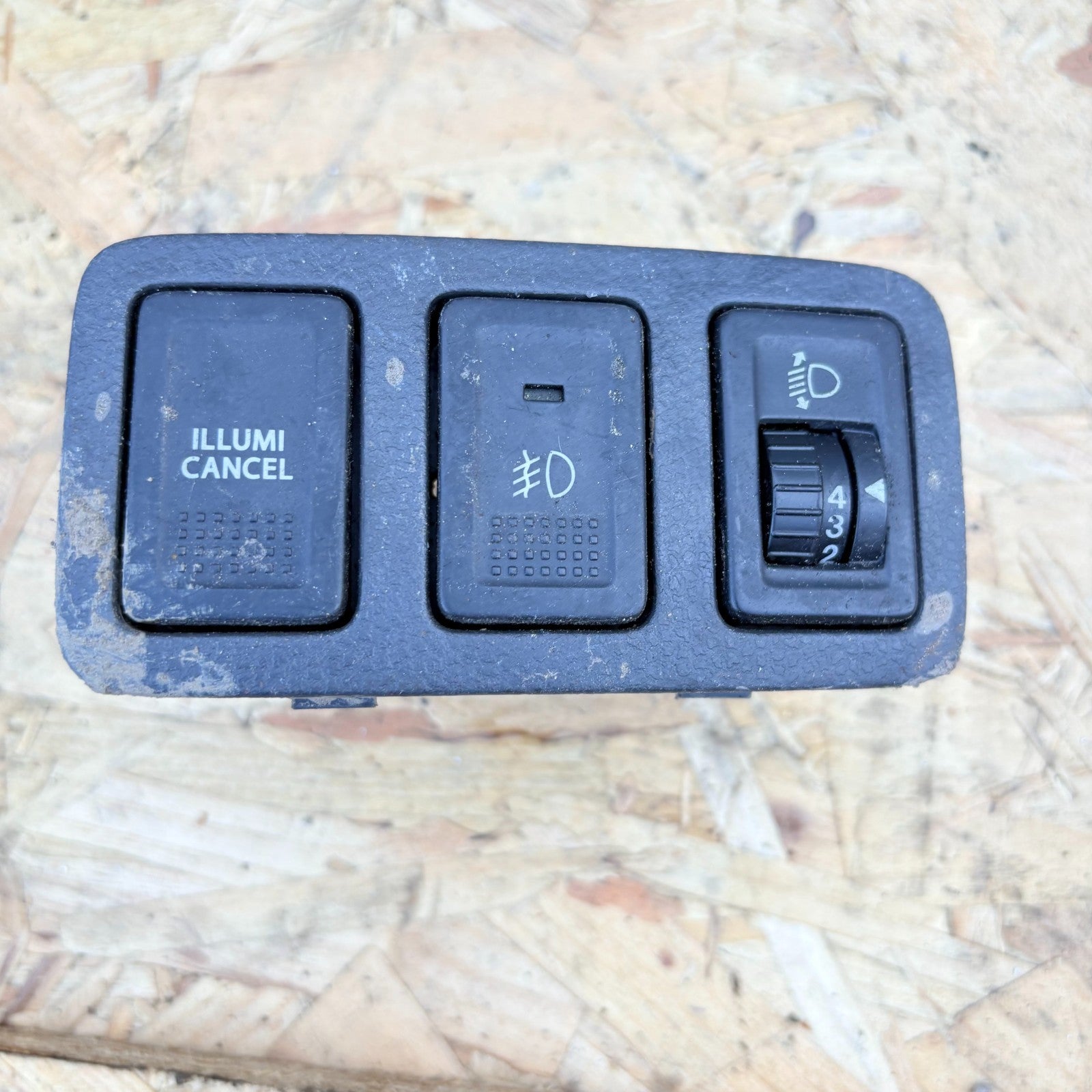 Suzuki Swift MK1 2006 Headlight Level Height Control/Switch
