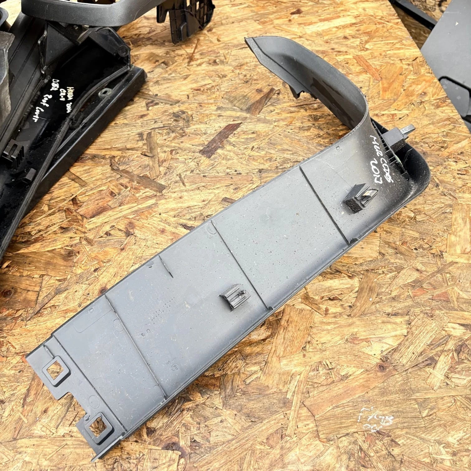 MERCEDES A CLASS W176 LEFT SIDE TAILGATE TRIM PANEL A1767400171 2013