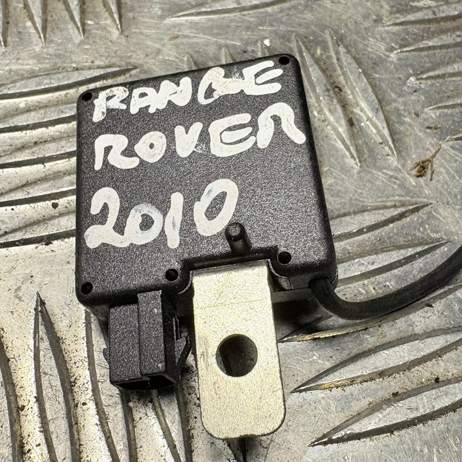 LANDRANGEROVERL322RADIOANTENNASUPPRESIONFILTERAMPLIFIERMODULEOEM XH4219A251 2010