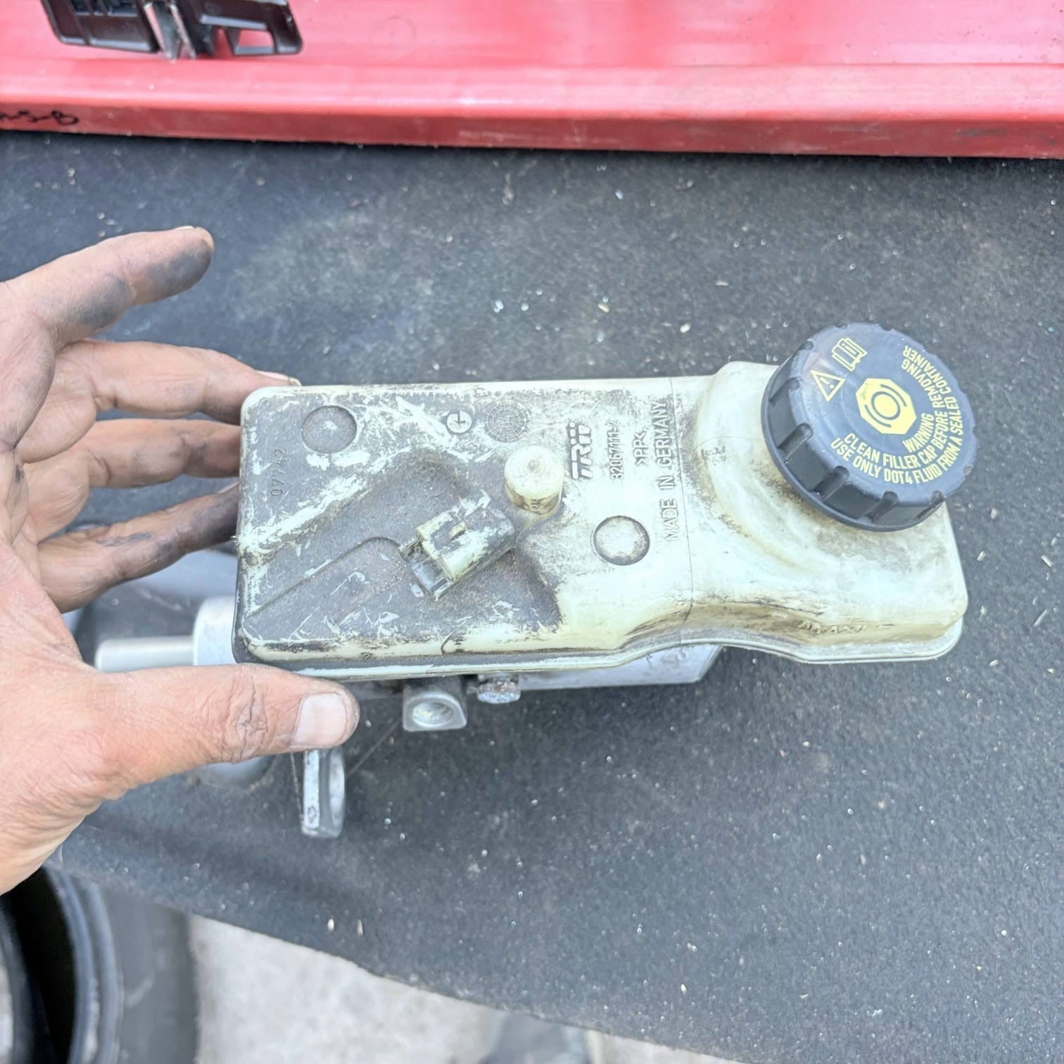 2004 RENAULT GRAND SCENIC BRAKE MASTER CYLINDER PETROL 2000PETROL 32067111-2
