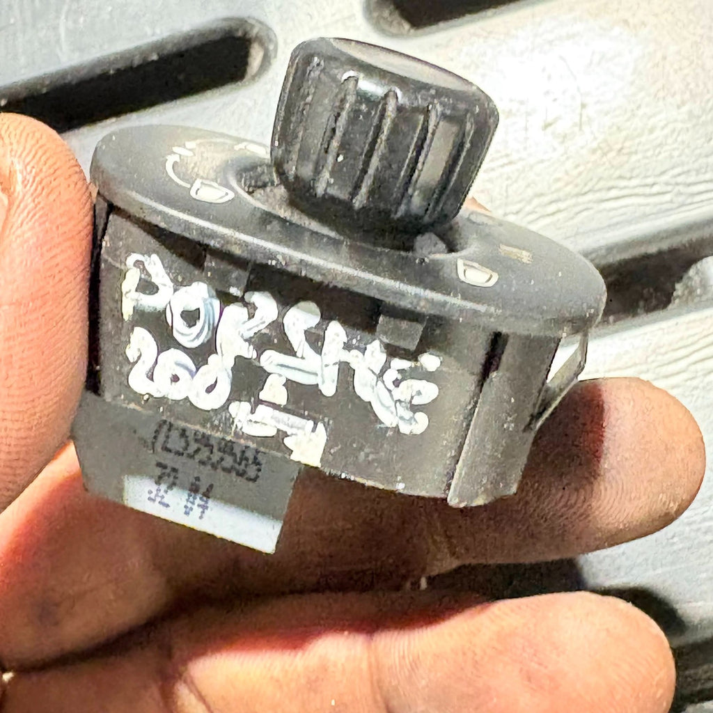 PORSCHE CAYENNE MIRROR ADJUSTMENT SWITCH 7L5959565