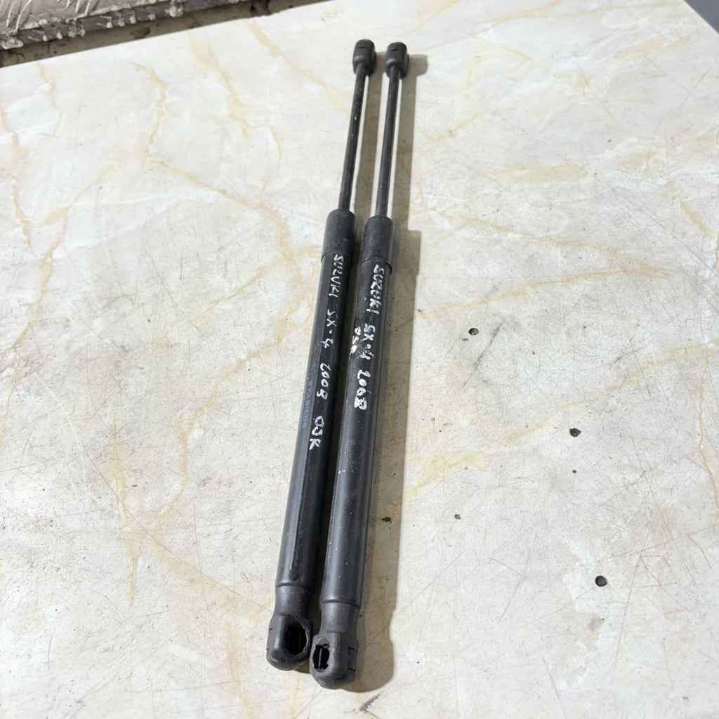 SUZUKI SX4 2008 Driver Rear Bonnet Strut Set 68 Plate Reg 31468172