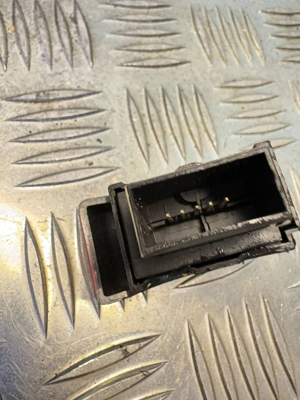 Vauxhall Opel Vorsa C Hazard Light Switch Gm 9164141/13539900