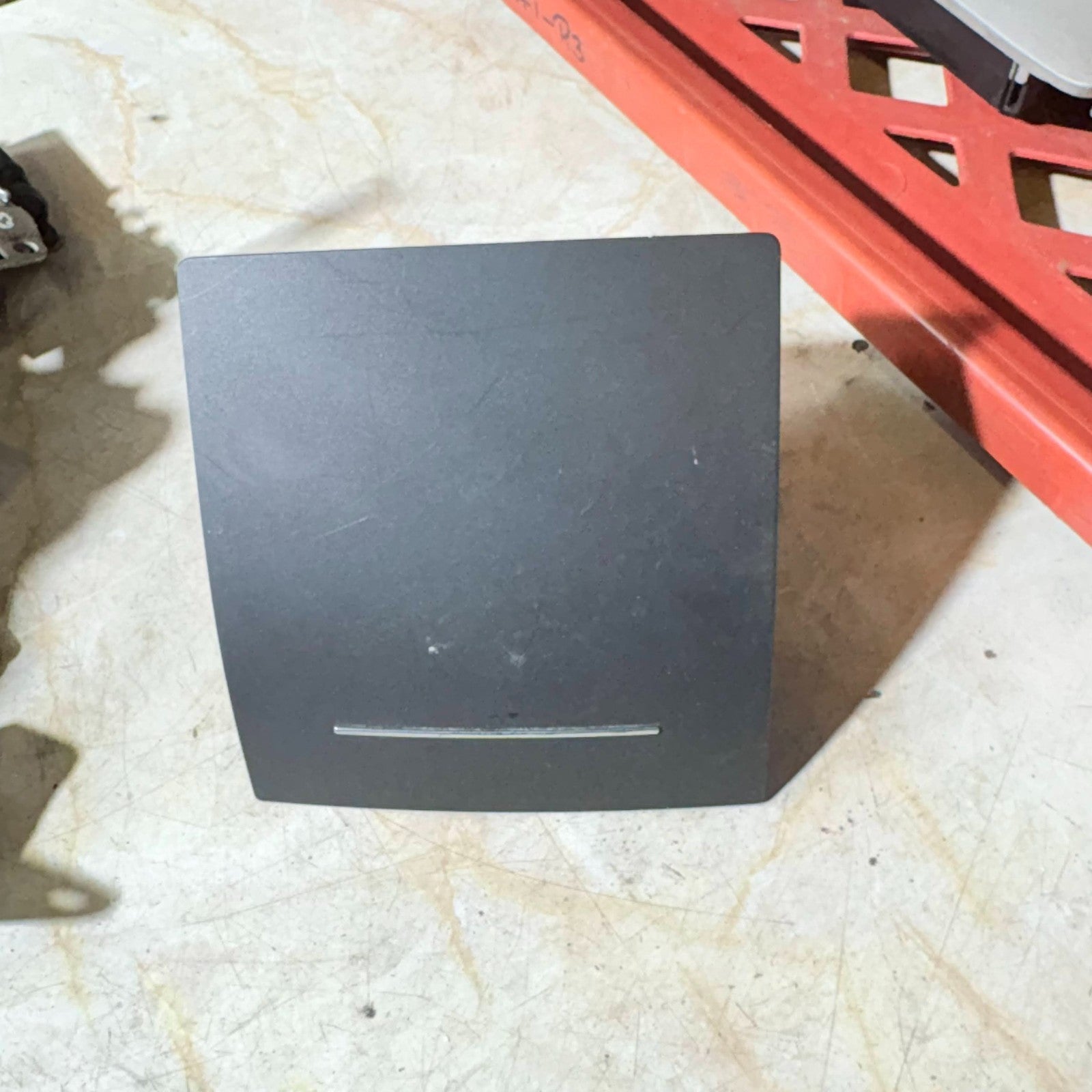 2006-2012 SKODA OCTAVIA CENTRE CONSOLE STORAGE COMPARTMENT 1Z0863284