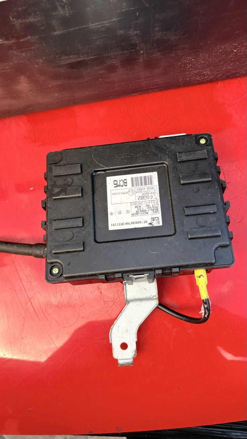 95400 B9510 97RA 010086 Hyundai Comfort Control Unit Module OE 2015