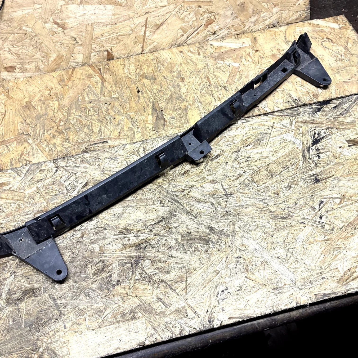 VAUXHALL CORSA D REAR BUMPER SUPPORT BRACKET 13179908 2013