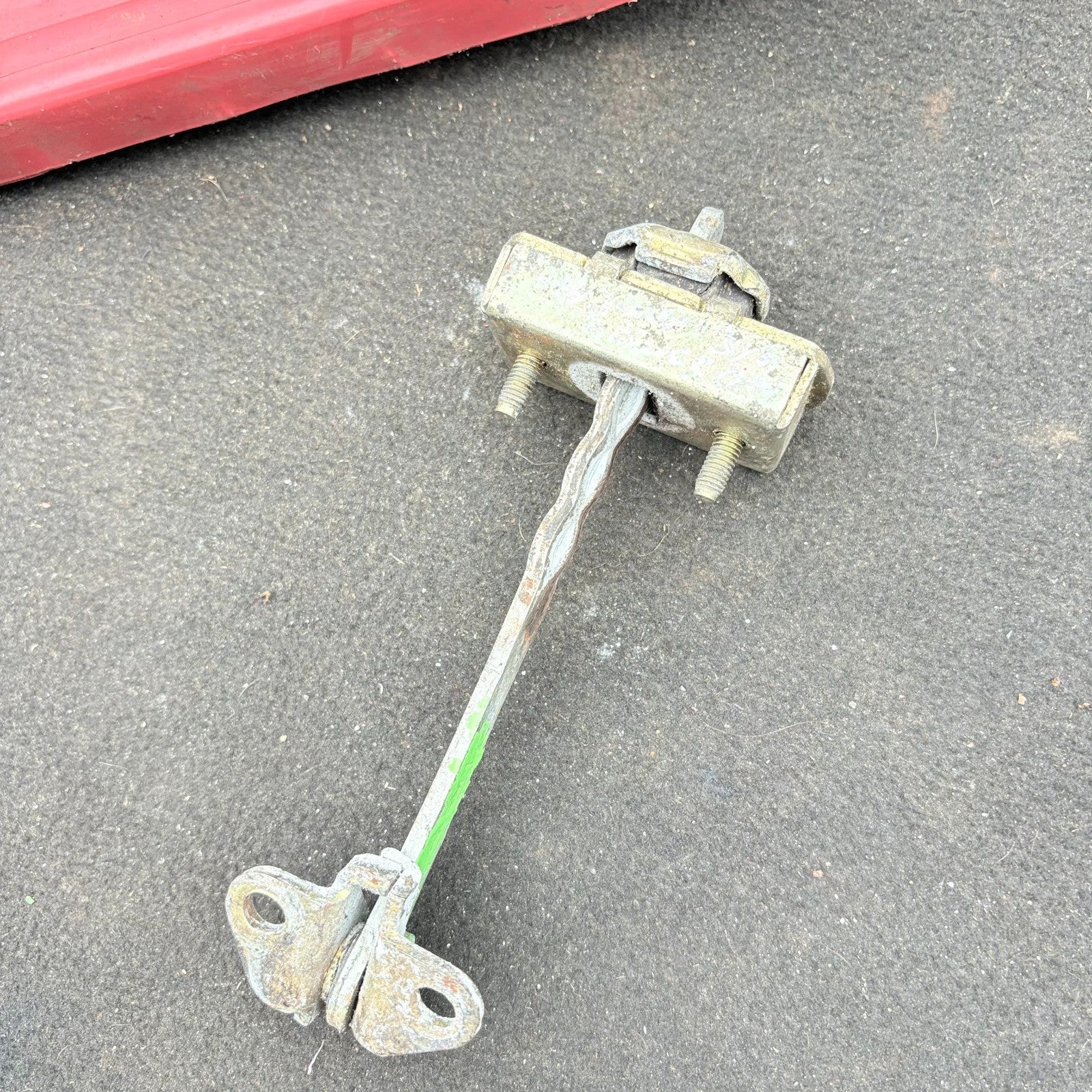 Mercedes Sprinter 1995-2006 W901-W902 Front Left Door Check Strap A9017200916