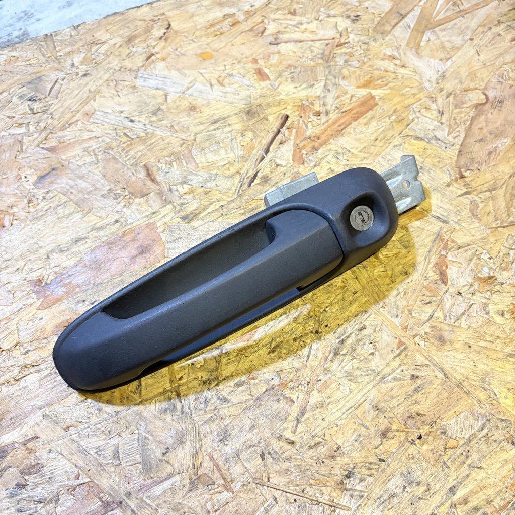 Jeep Cherokee Liberty KJ 2002-2007 Front Left Exterior Door Handle 55360333AF