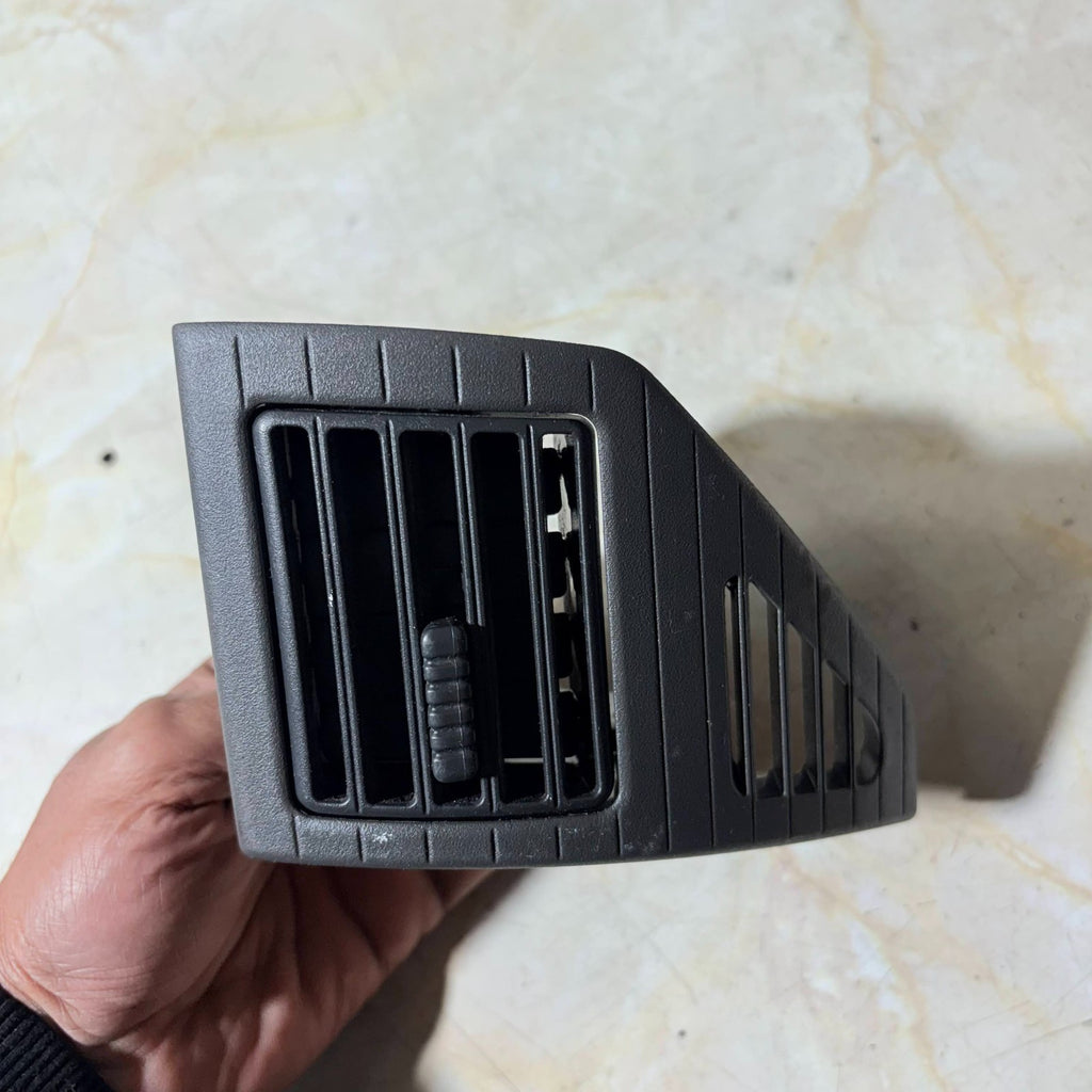 Proton Savvy 2005-2012 Right Dashboard Air Vent Driver Side OSF RHD 5 Door Hatch