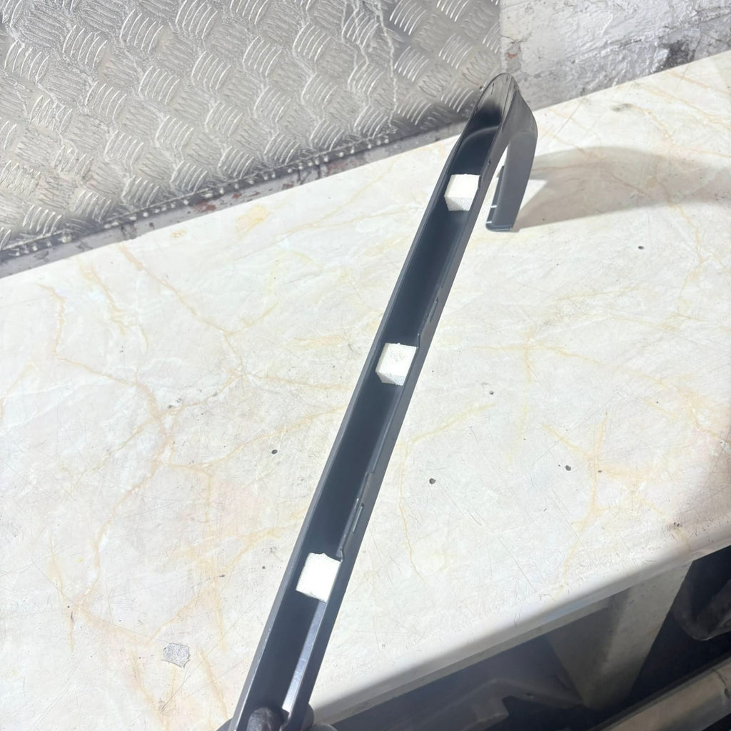 FORD FOCUS 2014 REAR DOOR SILL SCUFF UPPER MOULDING TRIM STRIP BM51-A254K07-ACW