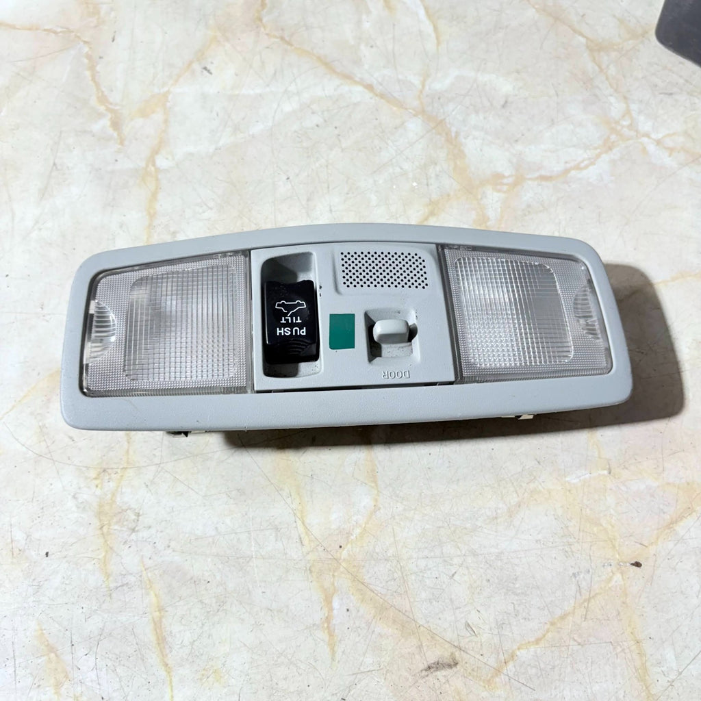MITSUBISHI OUTLANDER 2008-2013 FRONT ROOF READING COURTESY LIGHT 8401A009ZZ