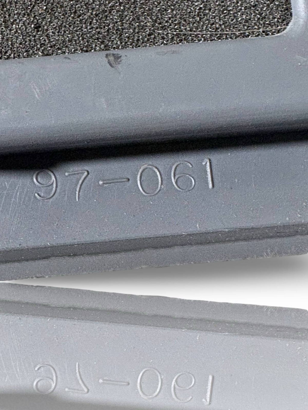 Mercedes ML W163 [02-05] Driver RIGHT Rear Boot Storage Compartment Cover Trim