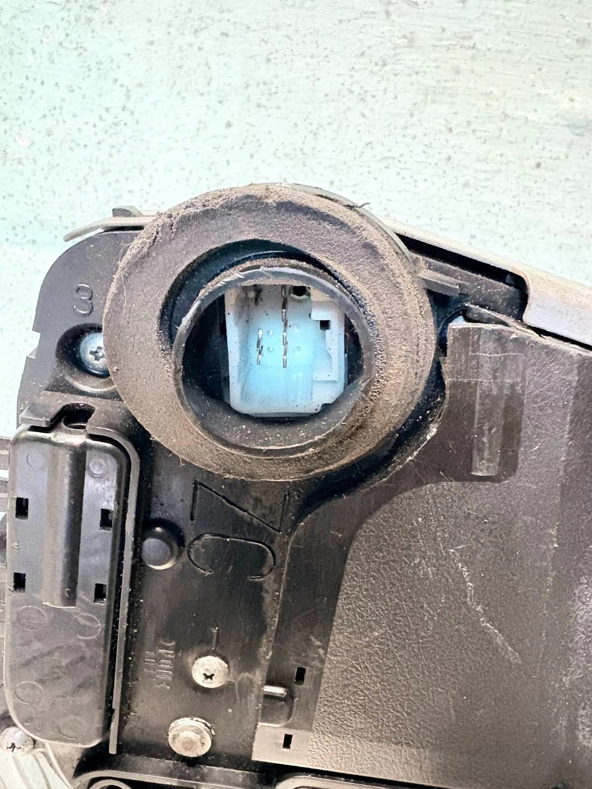 Toyota Prius 5 Door 2003-2009 o/s off driver right front Door Lock Mech