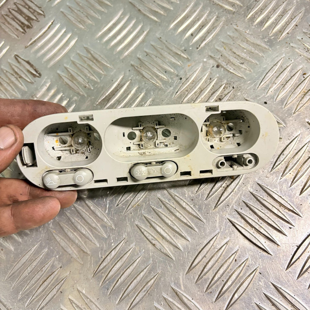 Nissan Micra 2008 Centre Interior Light