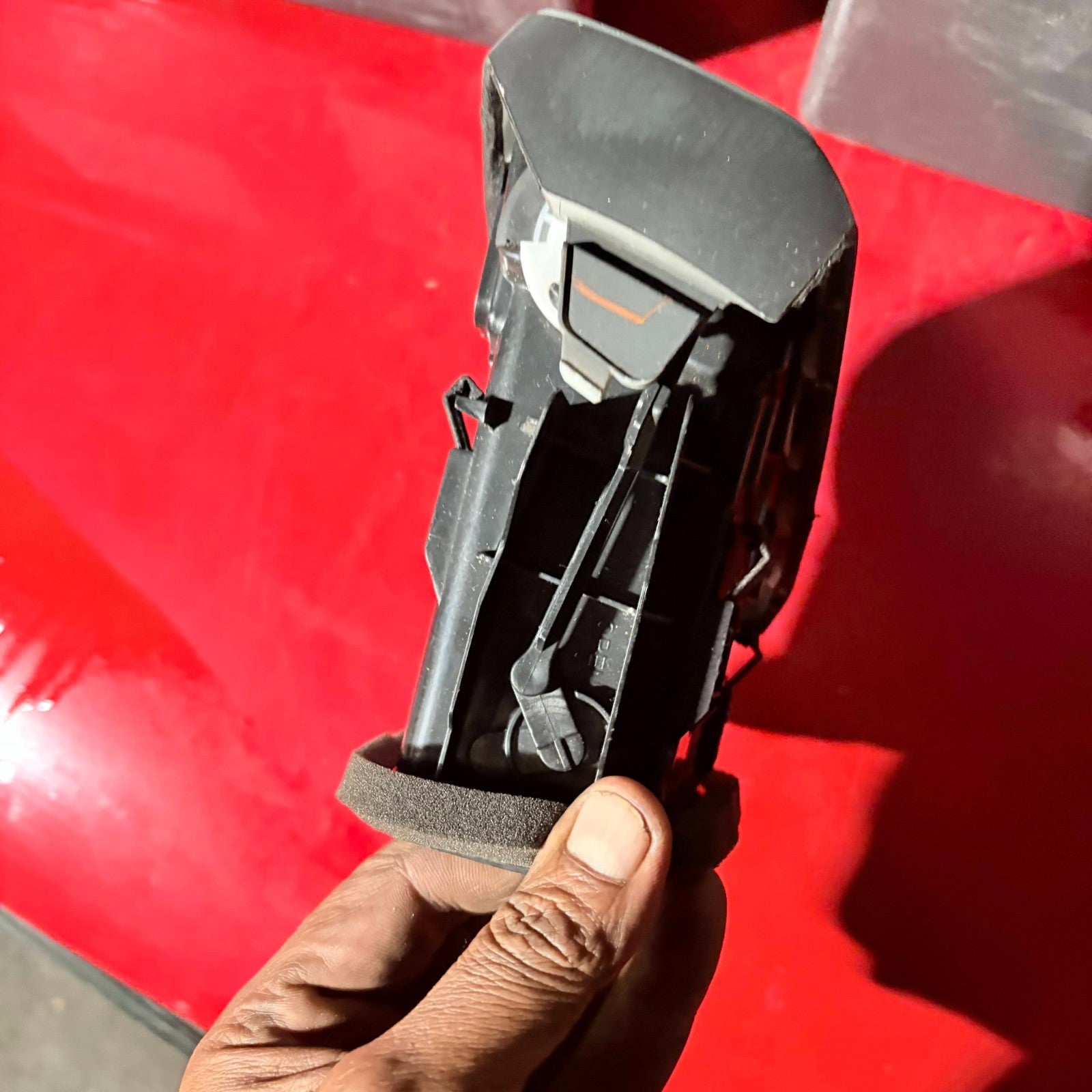 Nissan Qashqai 2013 Front Right Driver Side dashboard air vent